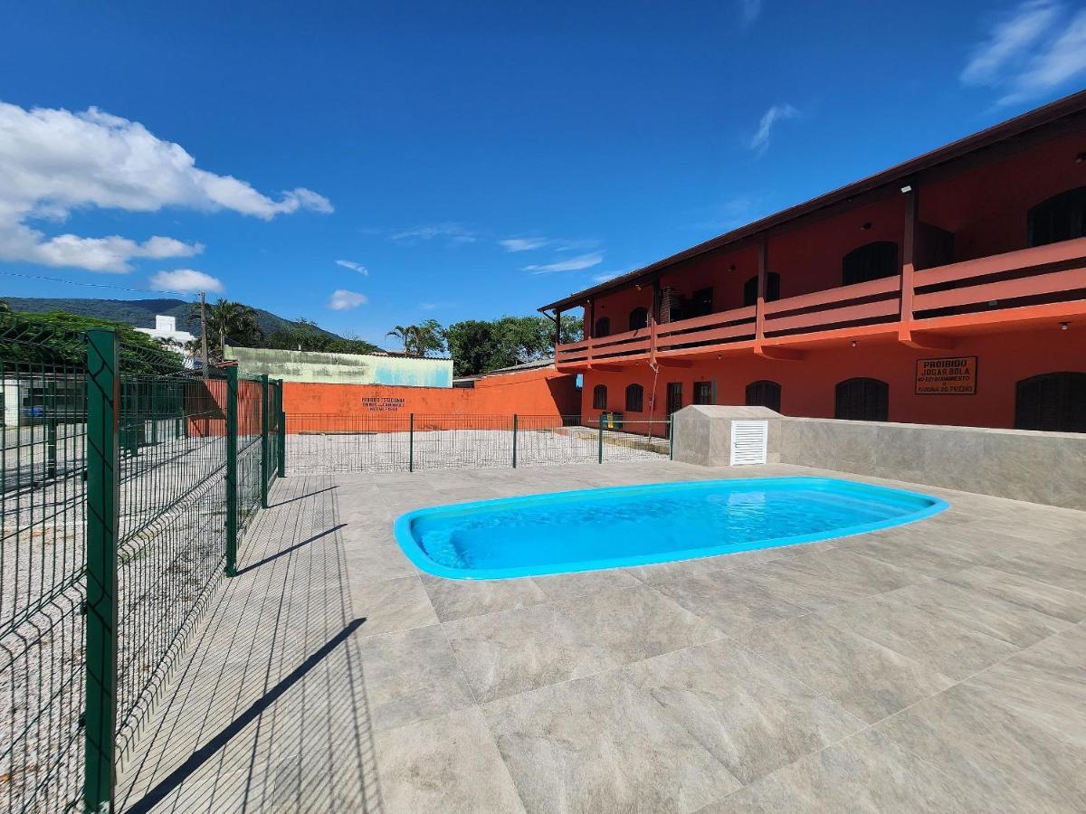 0001.05 - Maranduba - Apto - 2 Dormitorio - 8 Pessoas - 2 Quadras Do Mar - Piscina - Wi-Fi Ubatuba Dış mekan fotoğraf